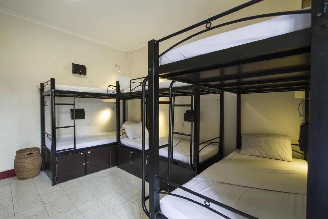 Vietnam Backpacker Hostels - Original Hanoi Eksteriør billede